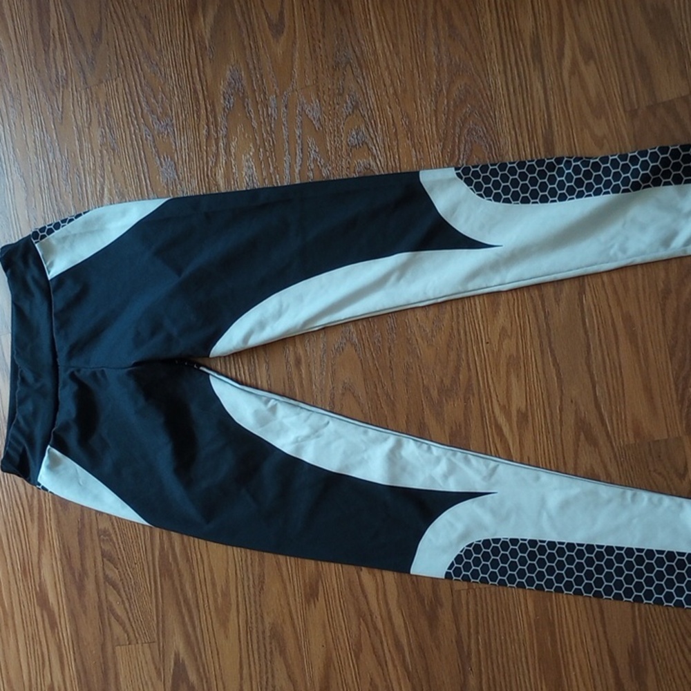 Exercise leggings